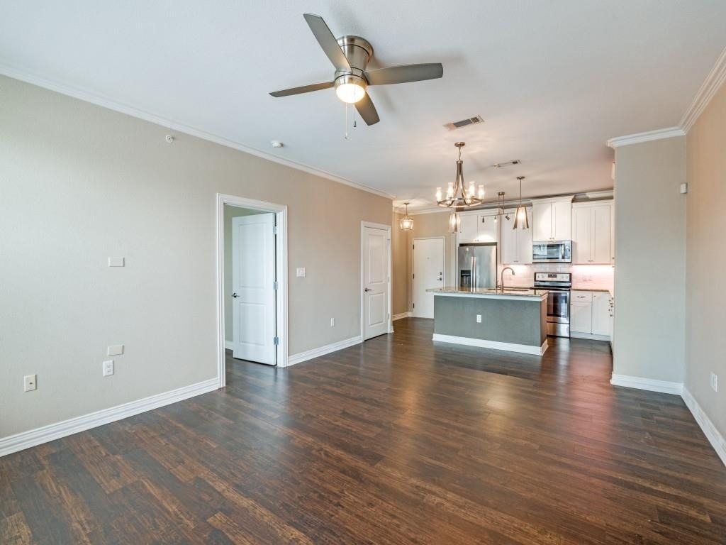 2500 King Arthur Boulevard - Photo 3