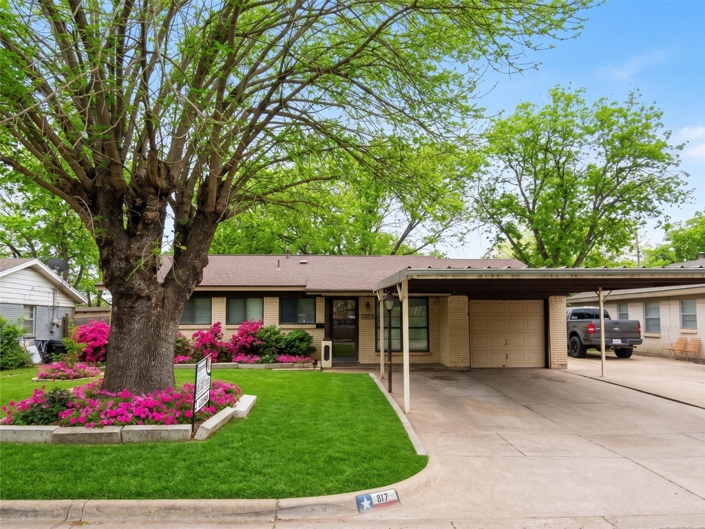 817 W Barron Avenue - Photo 18