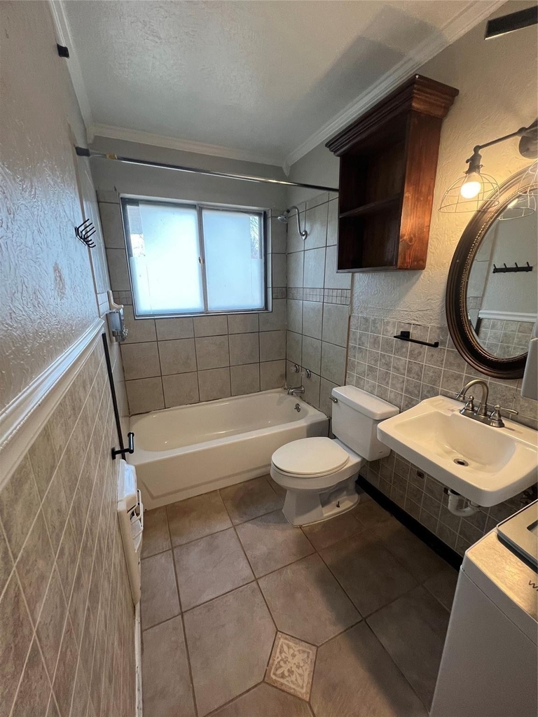 817 W Barron Avenue - Photo 14