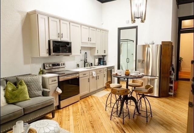 115 E Moore Avenue - Photo 3