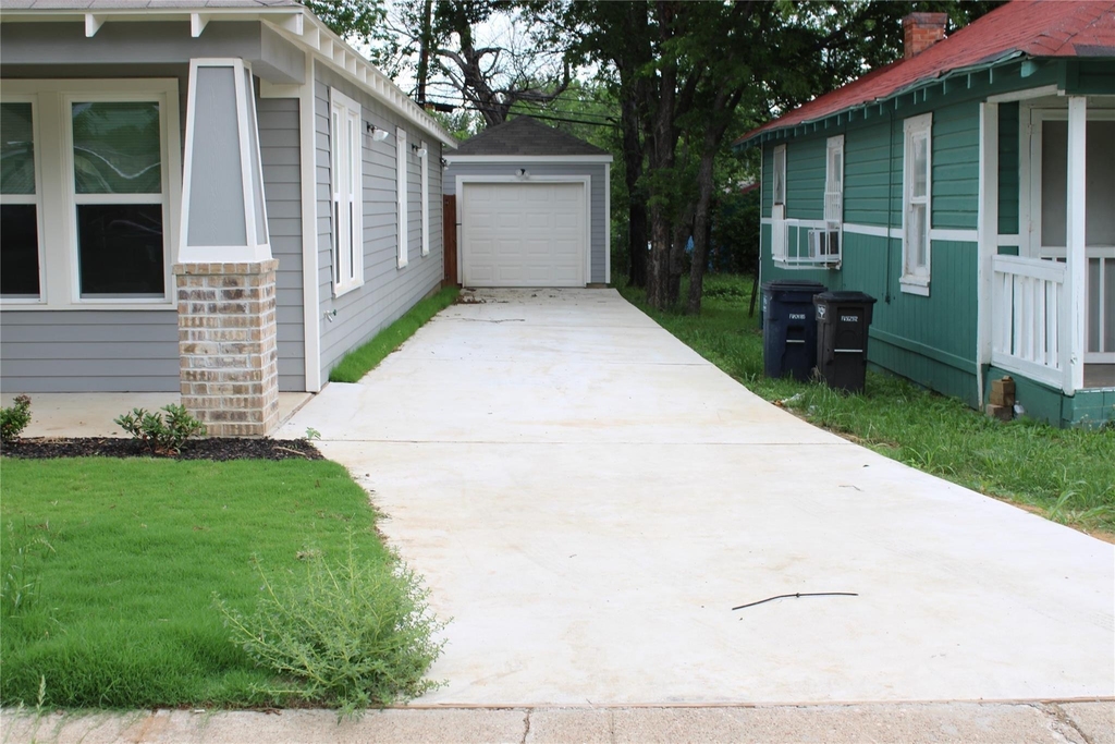1009 E Cannon Street - Photo 3