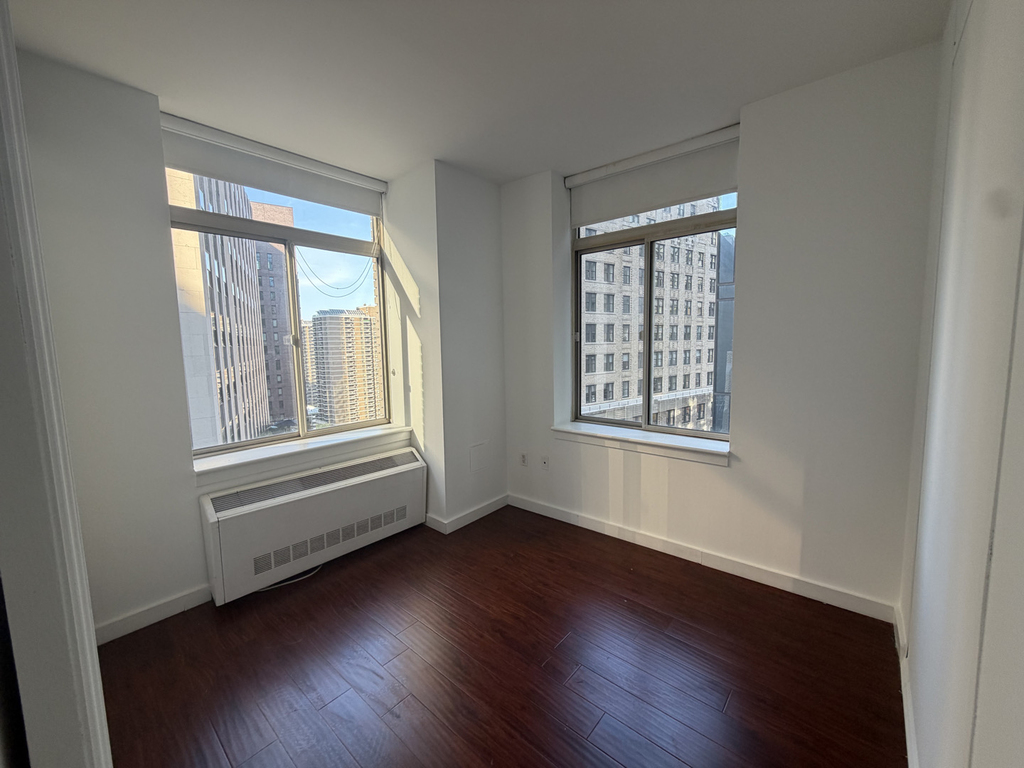 John Street - Photo 5