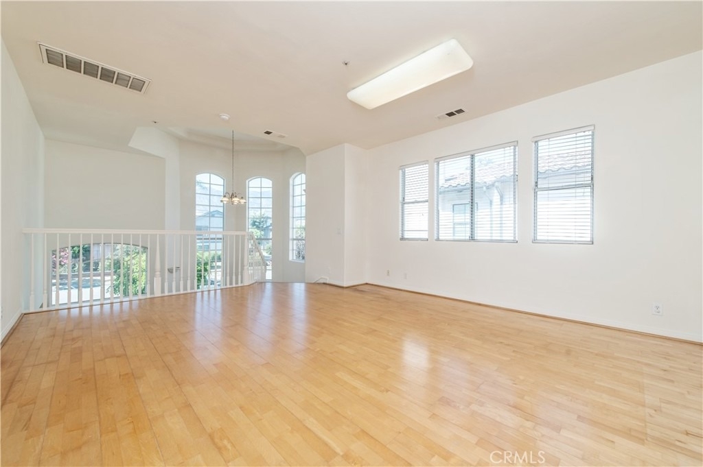 326 Genoa - Photo 17