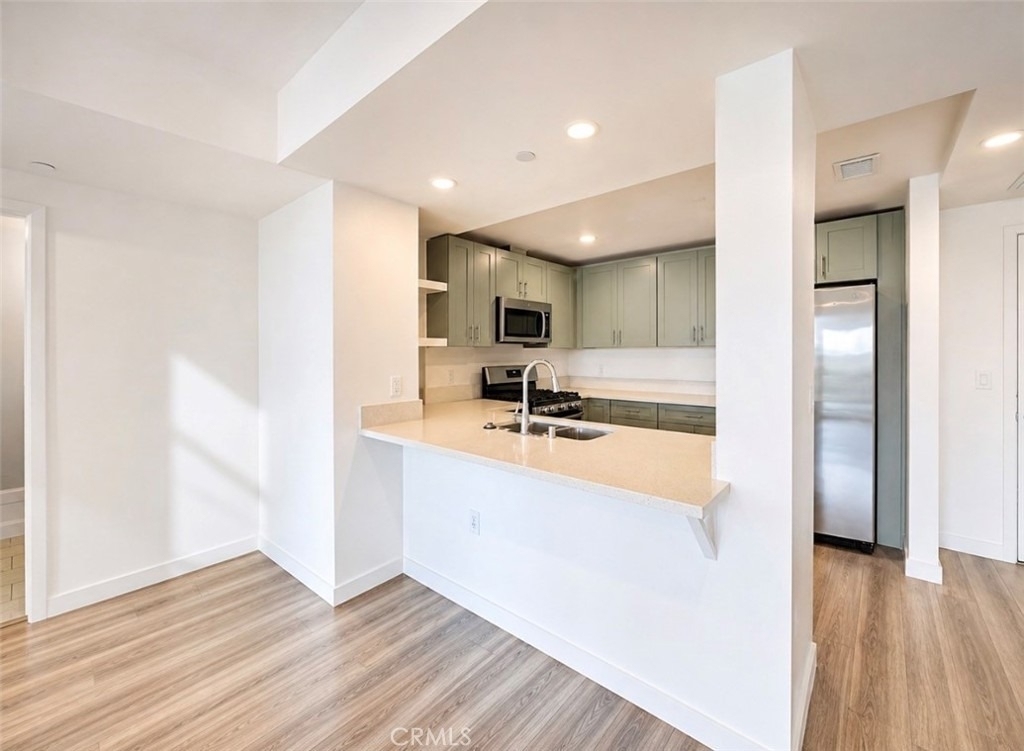 1025 S Berendo Street - Photo 6