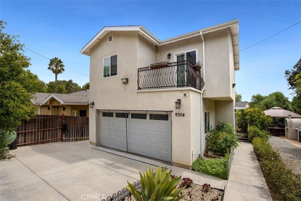 9304 Franklin Street - Photo 0