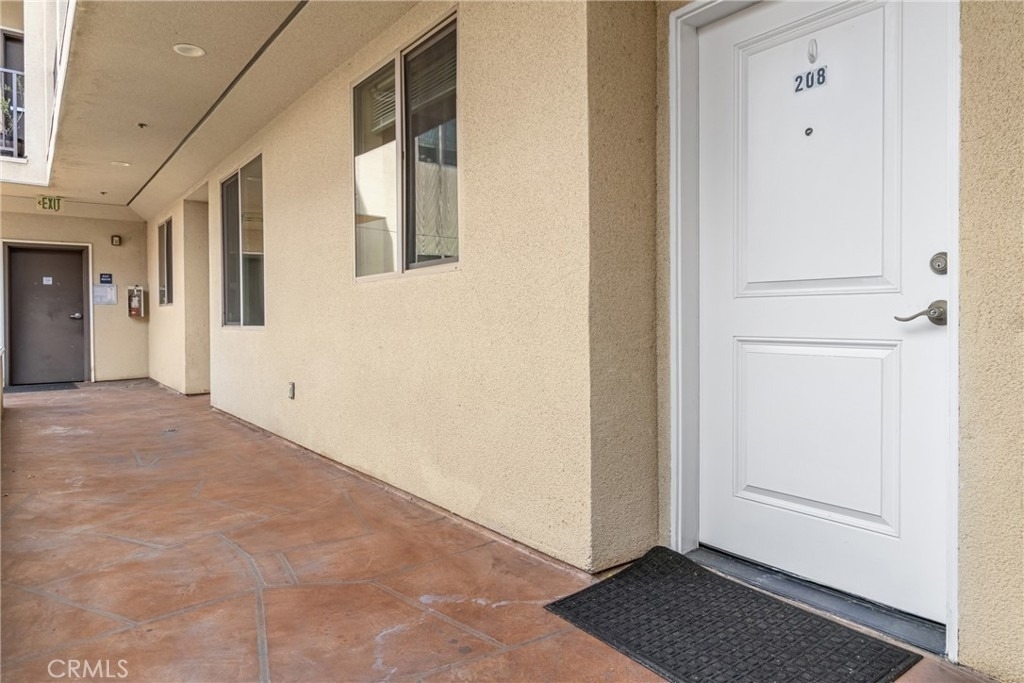 15435 Vanowen Street - Photo 4