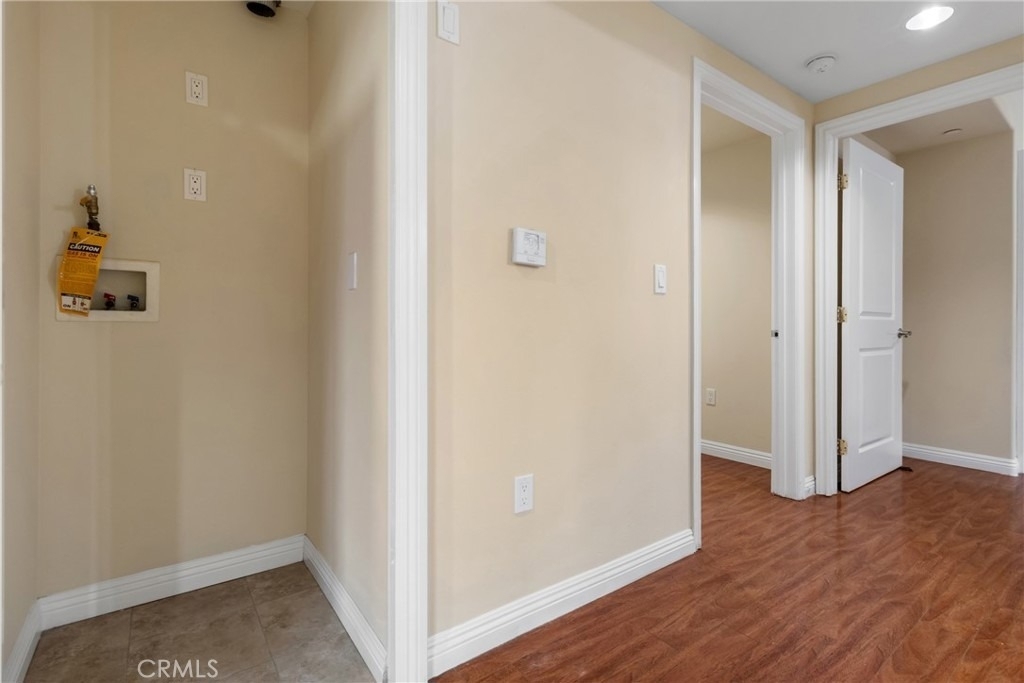 15435 Vanowen Street - Photo 11