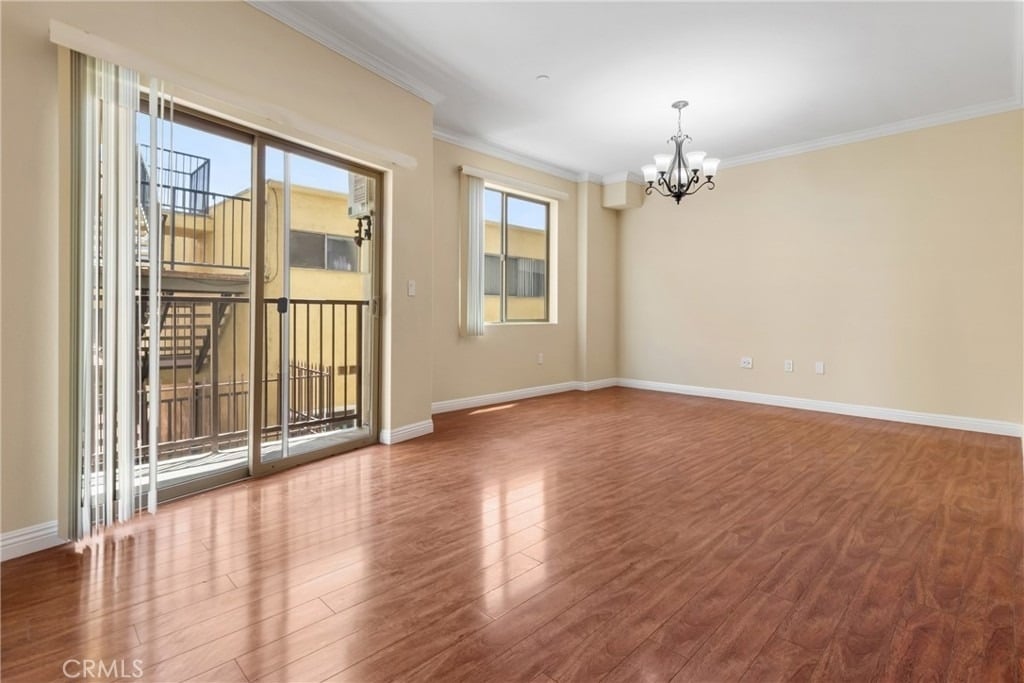 15435 Vanowen Street - Photo 10