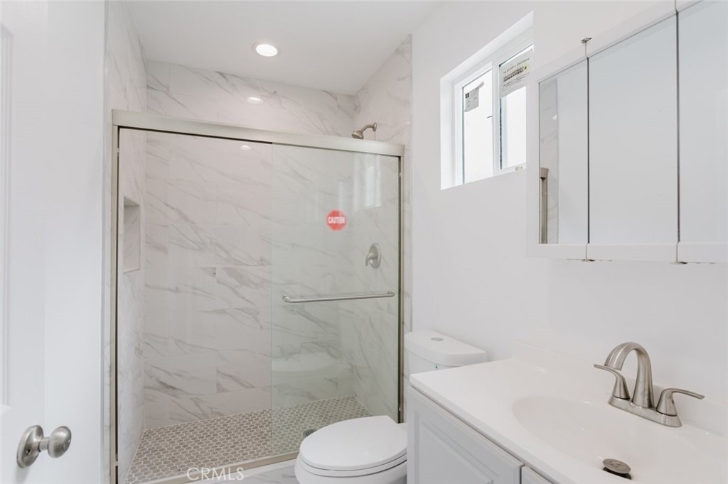 18306 Gresham Street - Photo 13