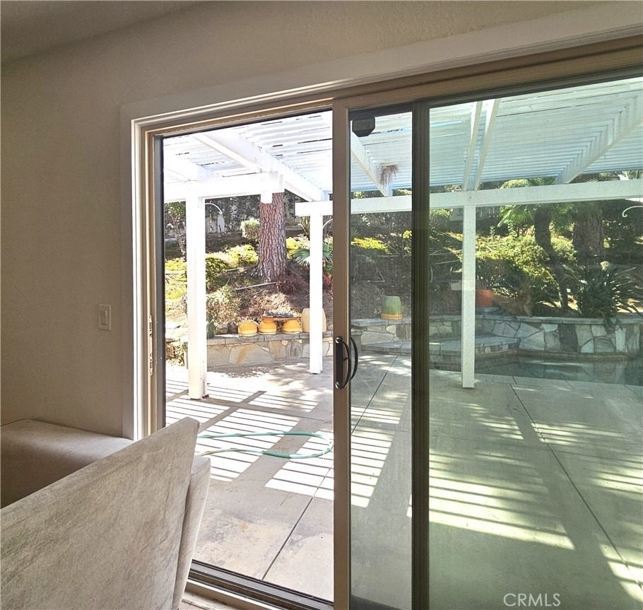 289 S Solomon - Photo 16