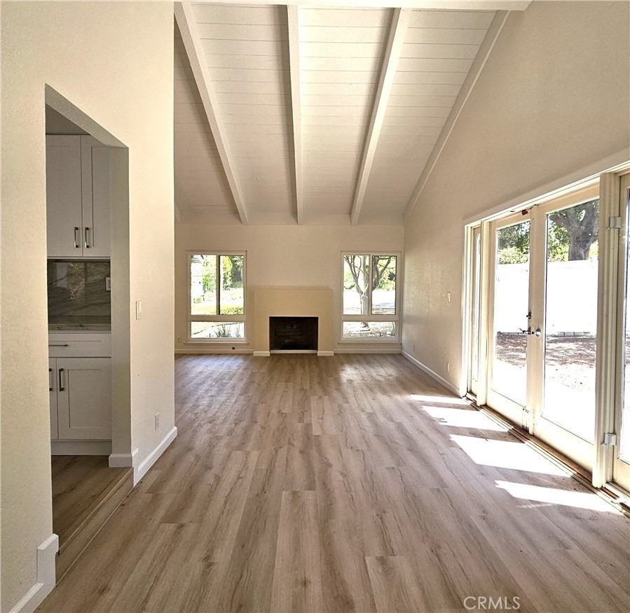 289 S Solomon - Photo 4