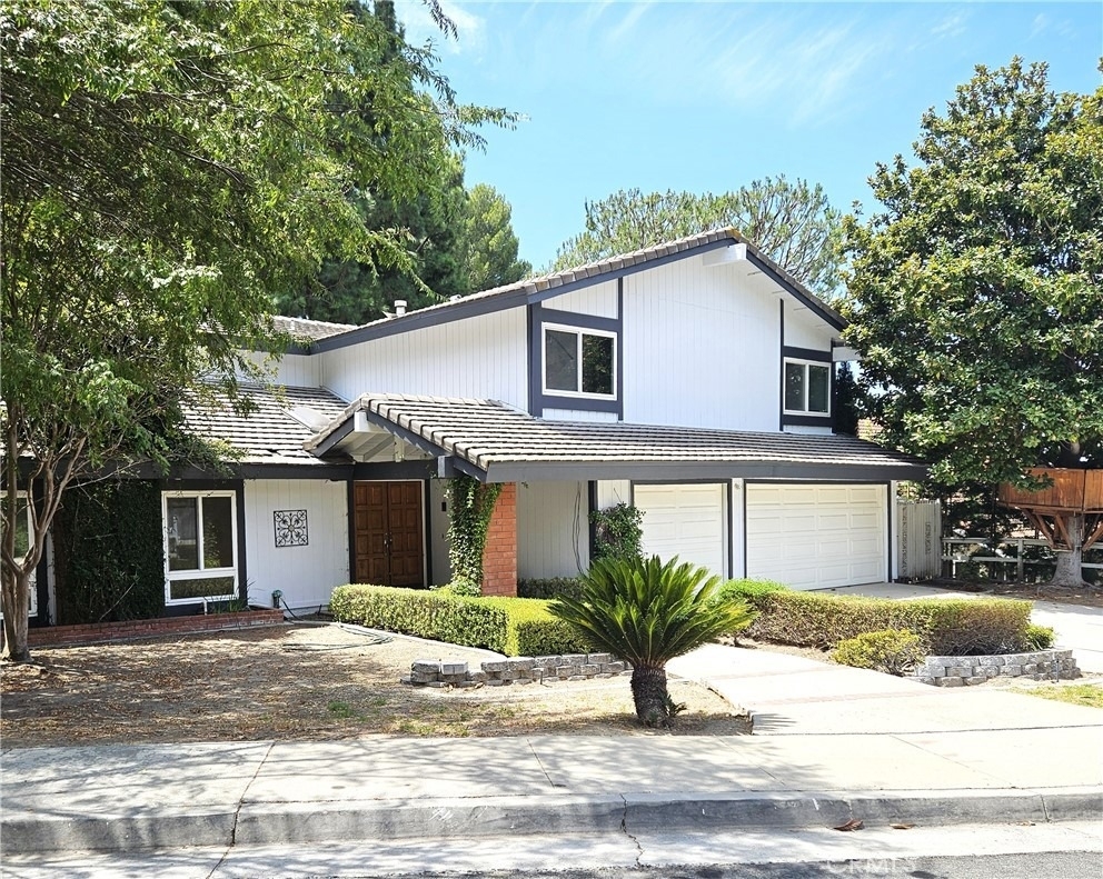 289 S Solomon - Photo 1
