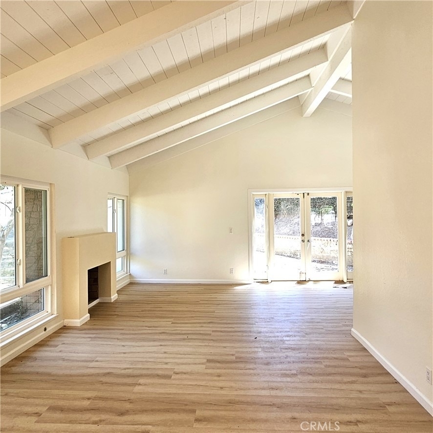 289 S Solomon - Photo 2