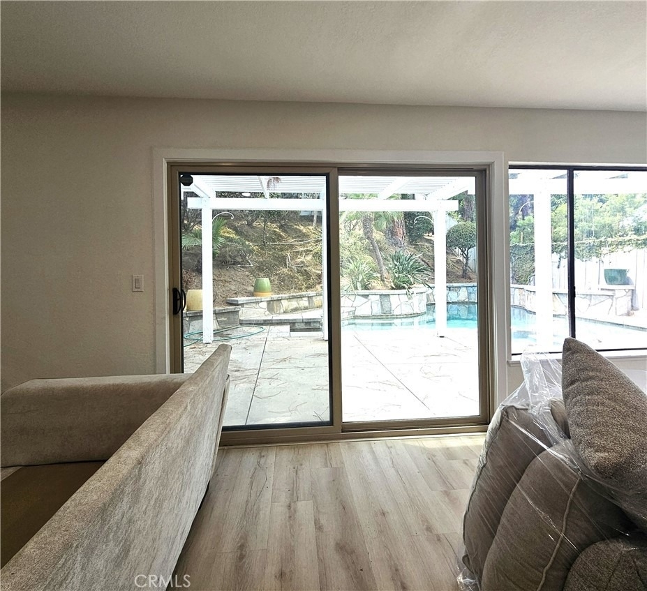 289 S Solomon - Photo 15
