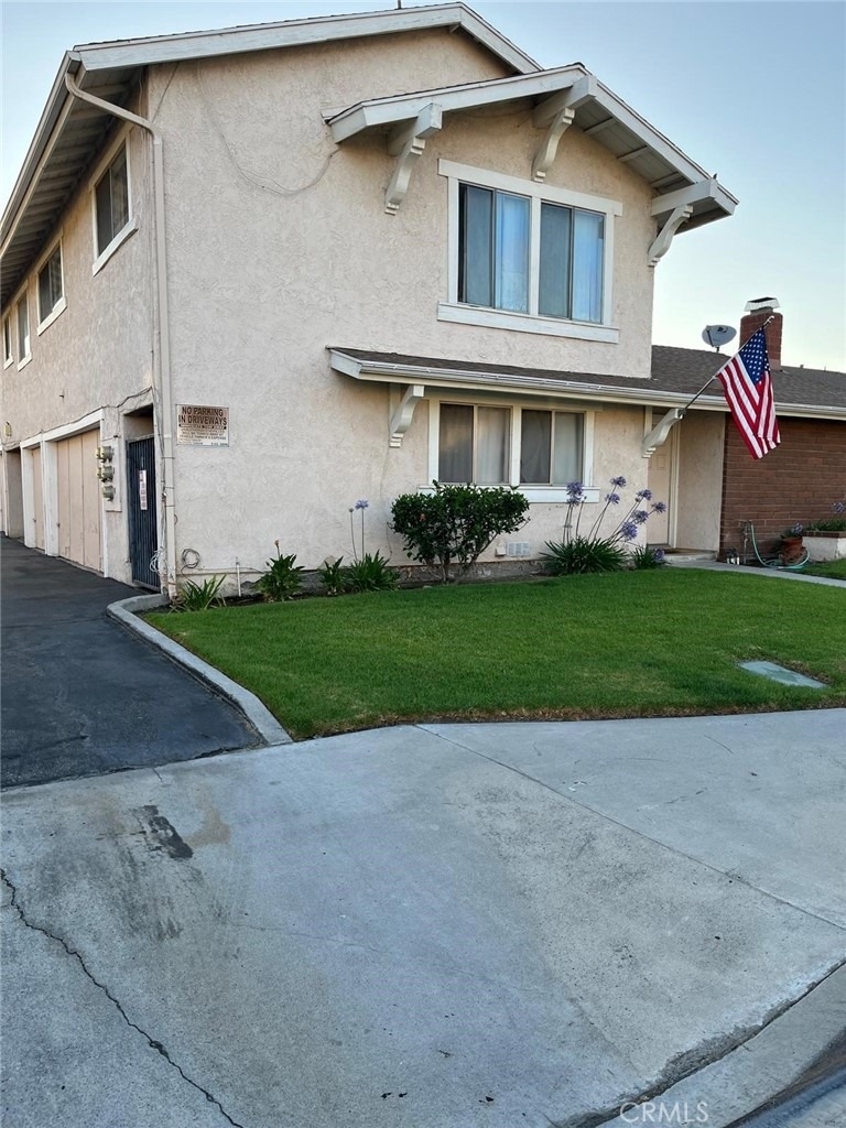 318 Wilma Circle - Photo 2