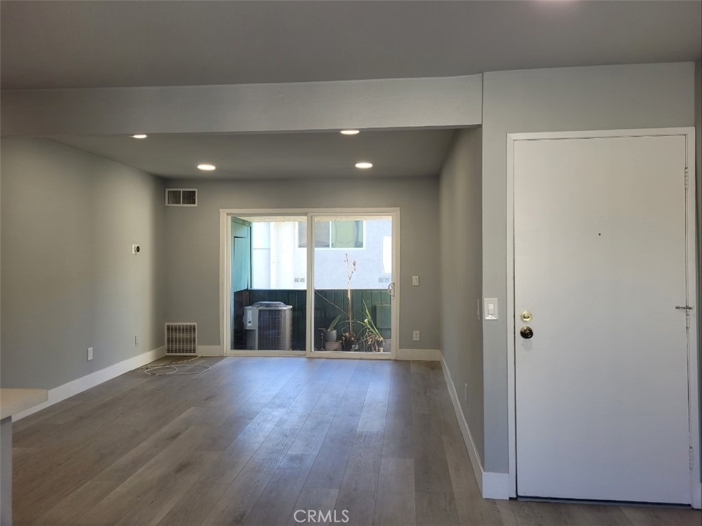 15233 Santa Gertrudes Avenue - Photo 3