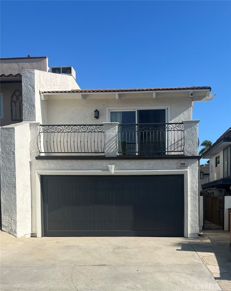 918 21st - Photo 0