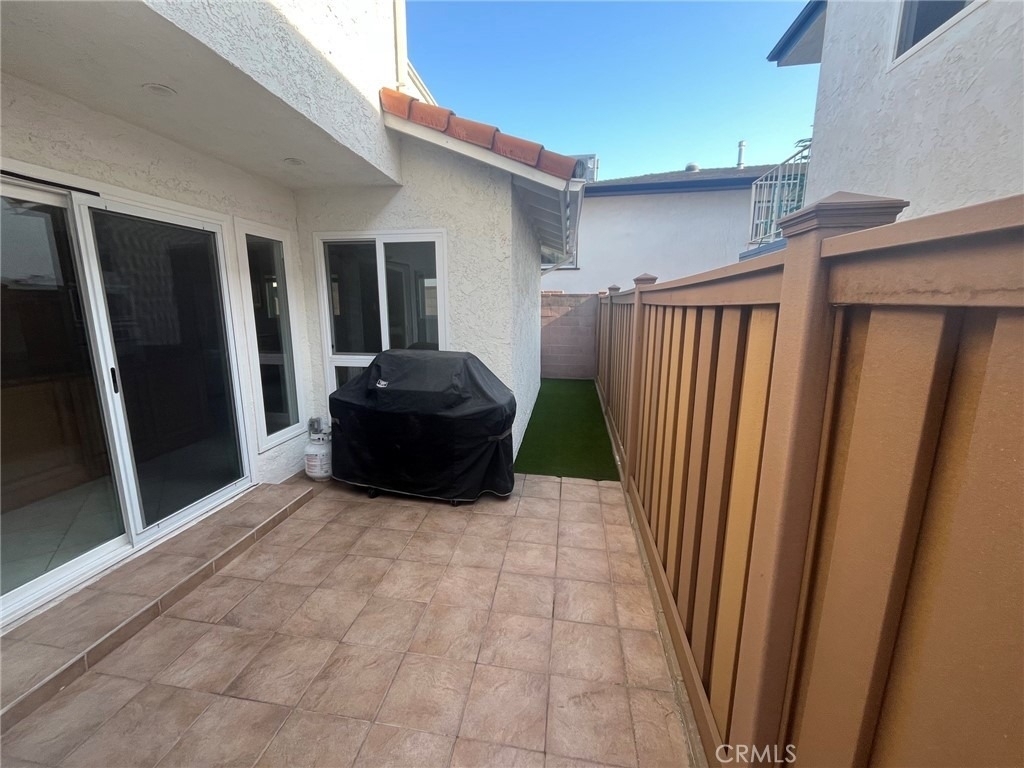 918 21st - Photo 10