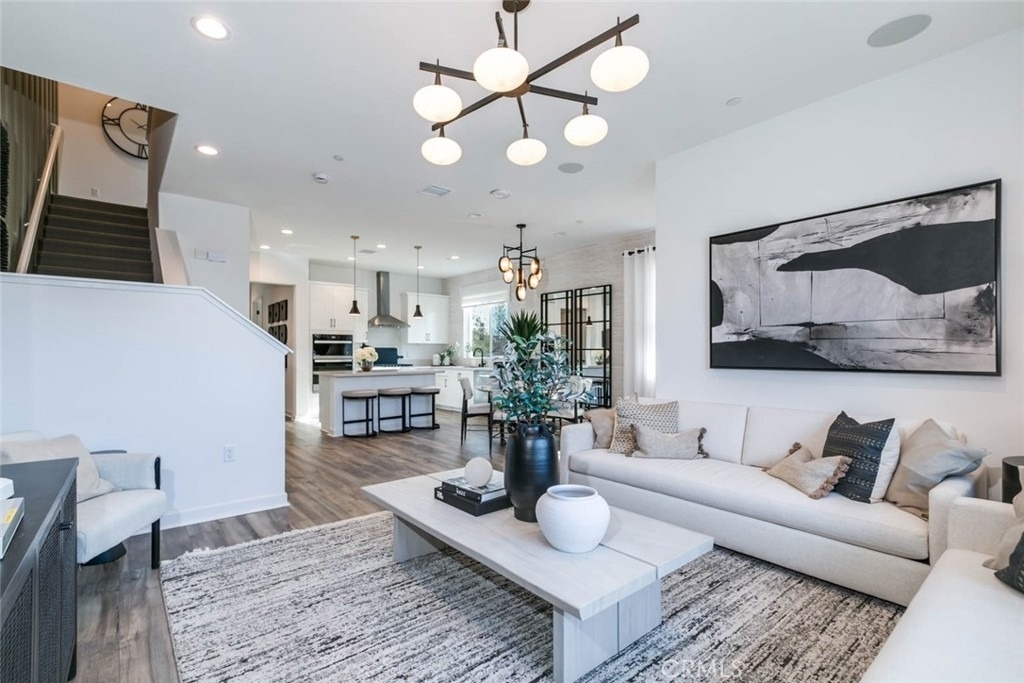 1085 Cadence - Photo 2