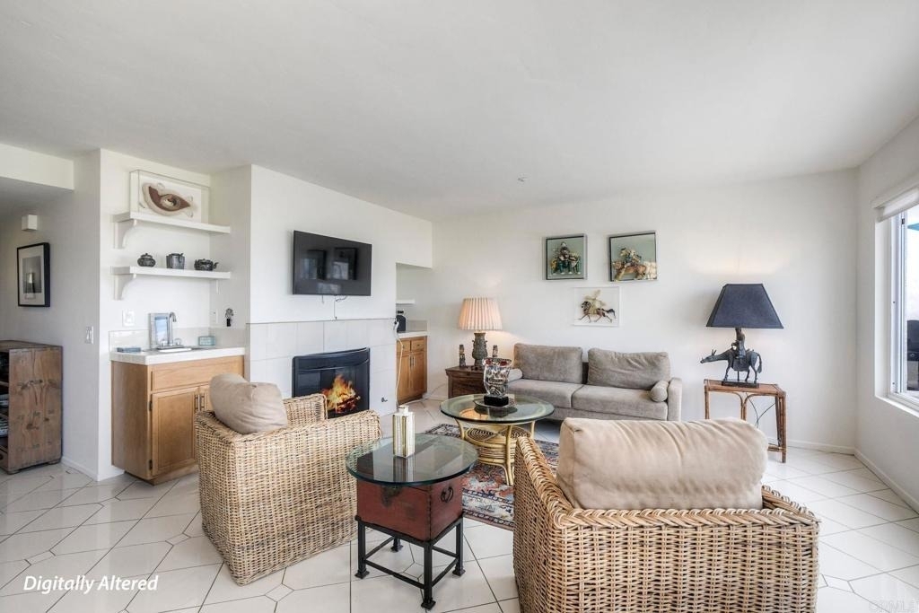 600 N The Strand - Photo 4