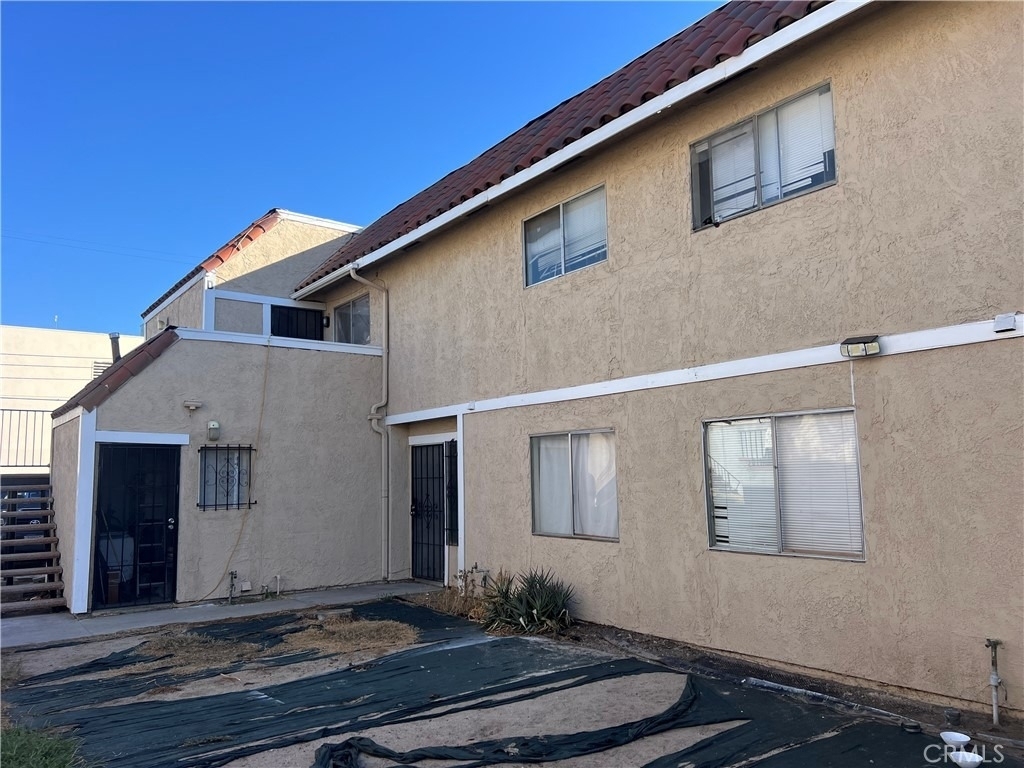 152 E Jackson Street - Photo 1