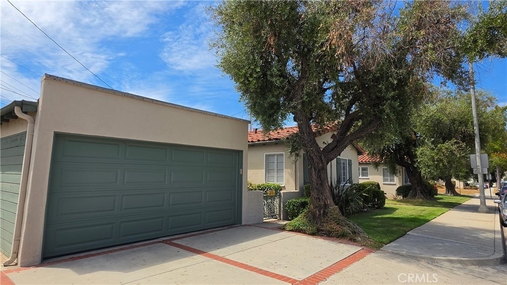 2102 La Paloma - Photo 16