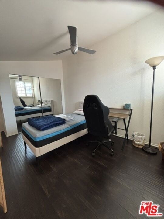 1440 Veteran Avenue - Photo 1