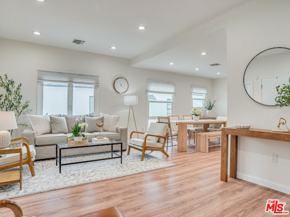 1836 Lake Street - Photo 3