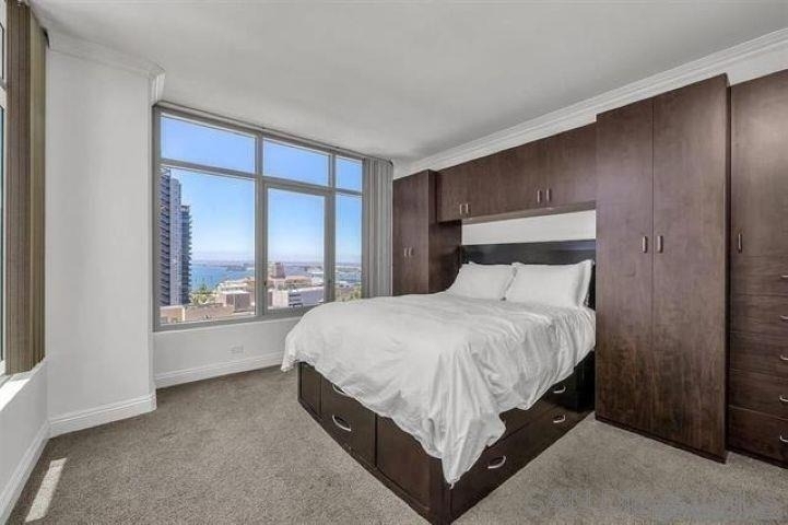 425 W Beech - Photo 4