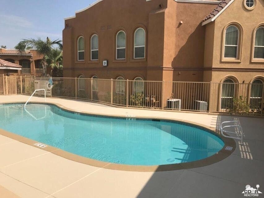 45245 Seeley Drive - Photo 3