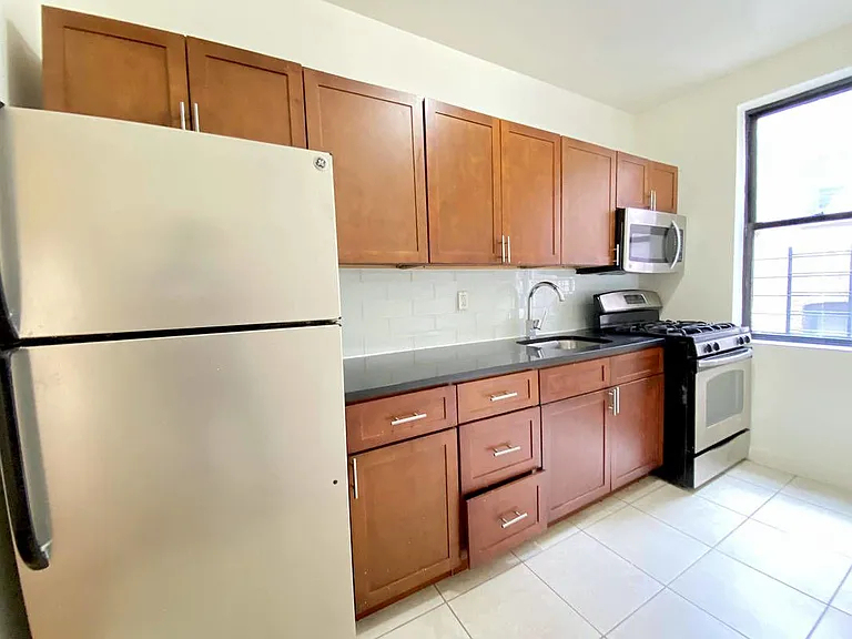 566 West 162nd Street - Photo 6