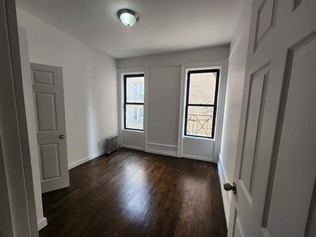 569 West 171st Street - Photo 4
