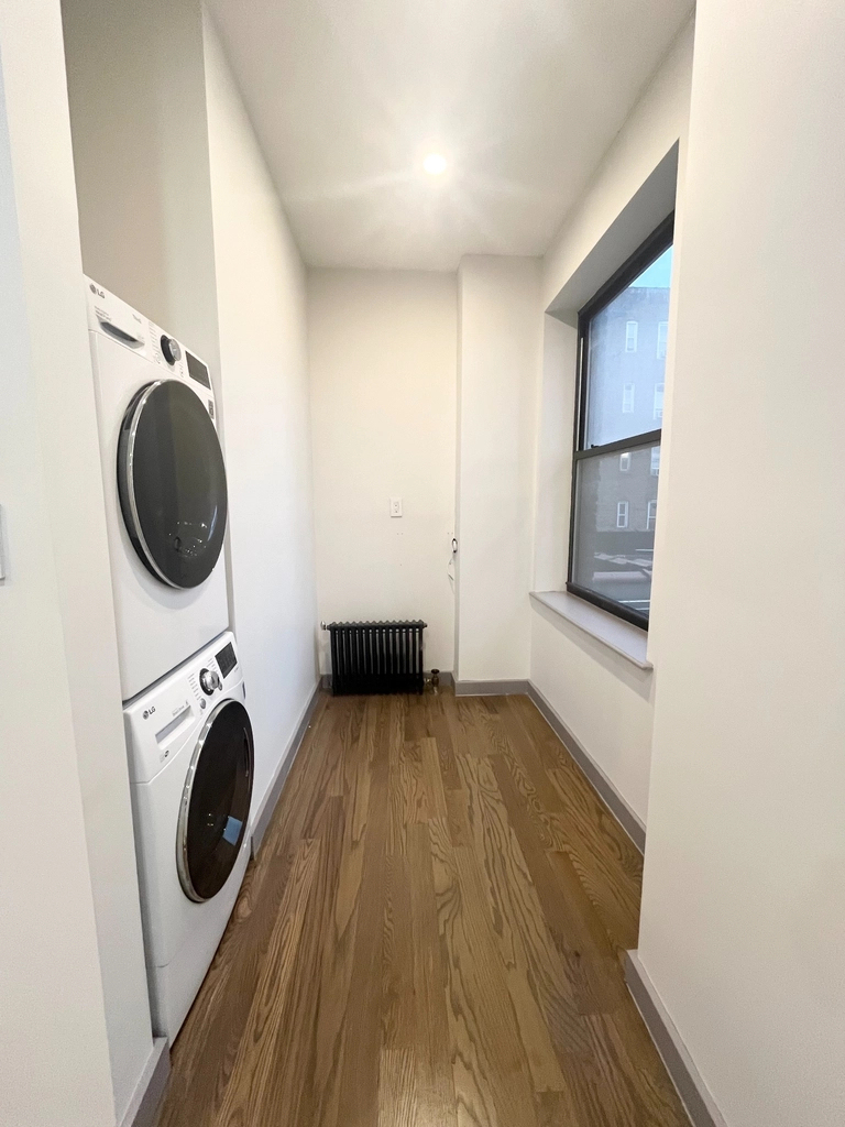 601 West 176th Street - Photo 10
