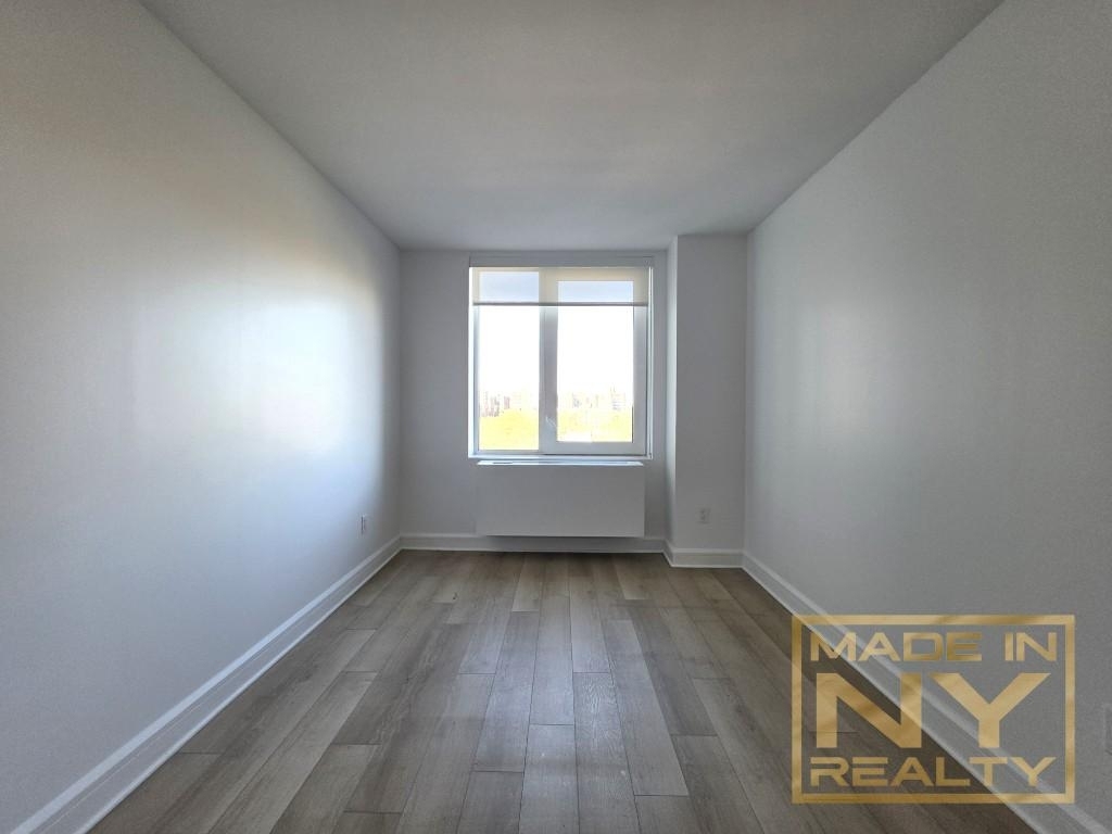 62-11 108th Street - Photo 6