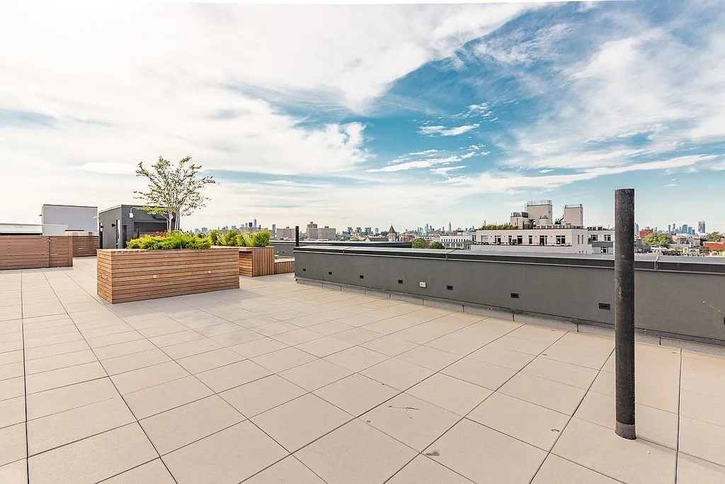 824 Lexington Avenue - Photo 7