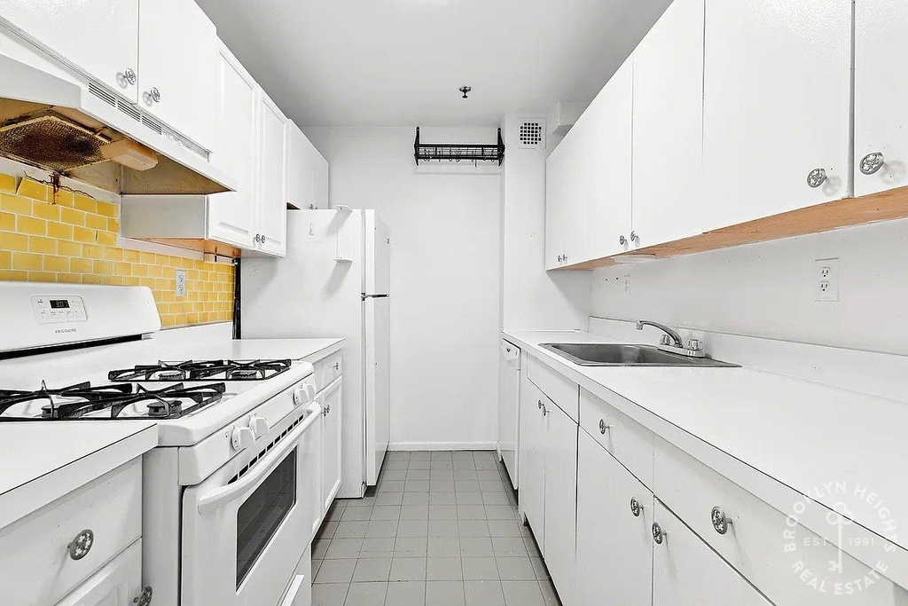 373 Pacific St. - Photo 3