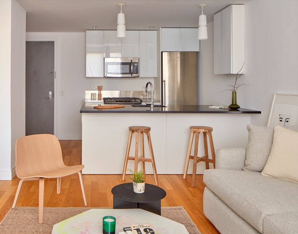 550 West 54th Street - Photo 7
