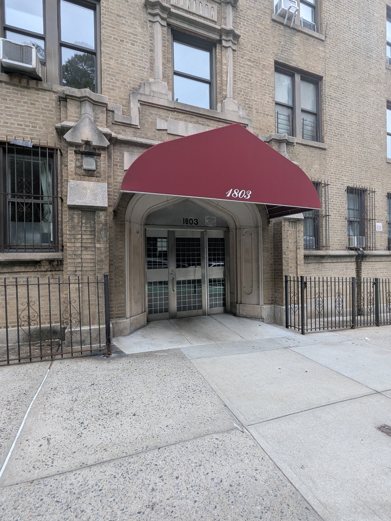 1803 Riverside Drive - Photo 21