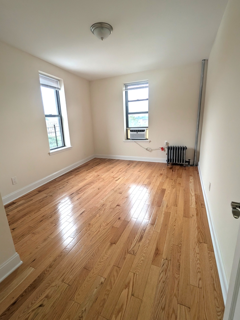1803 Riverside Drive - Photo 11