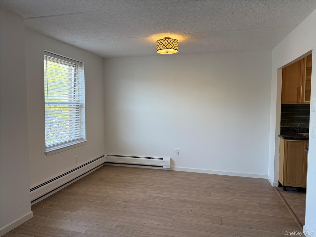 35 Park Avenue - Photo 1