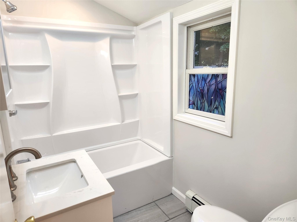 807 Meadow Road - Photo 3