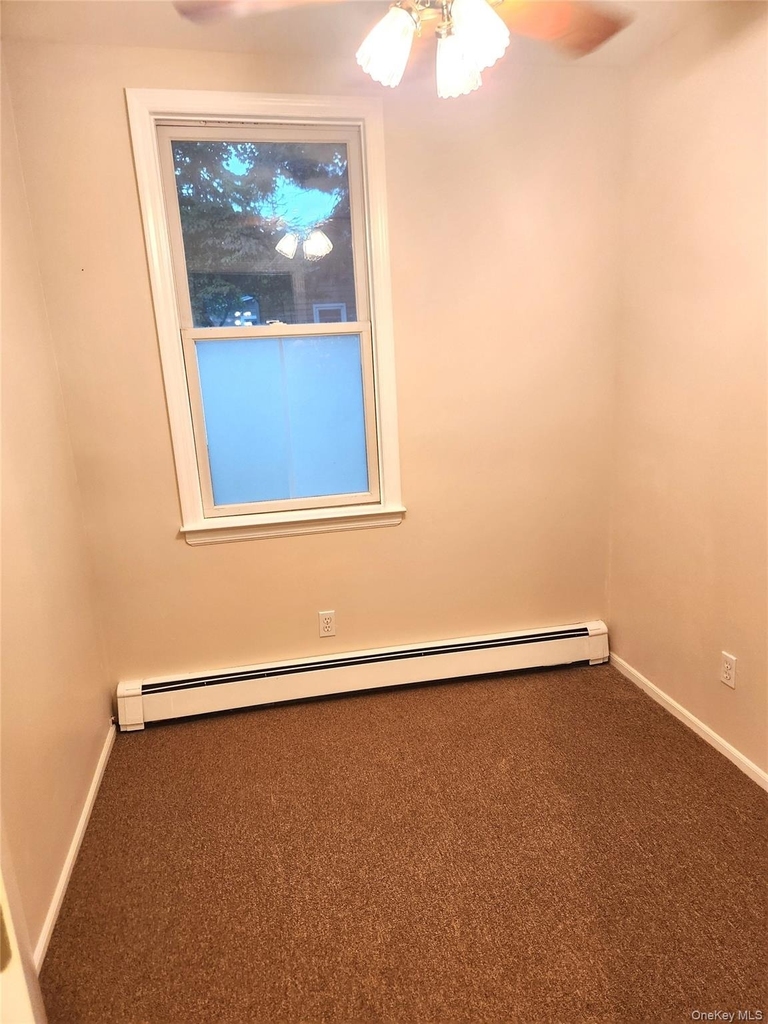 807 Meadow Road - Photo 6