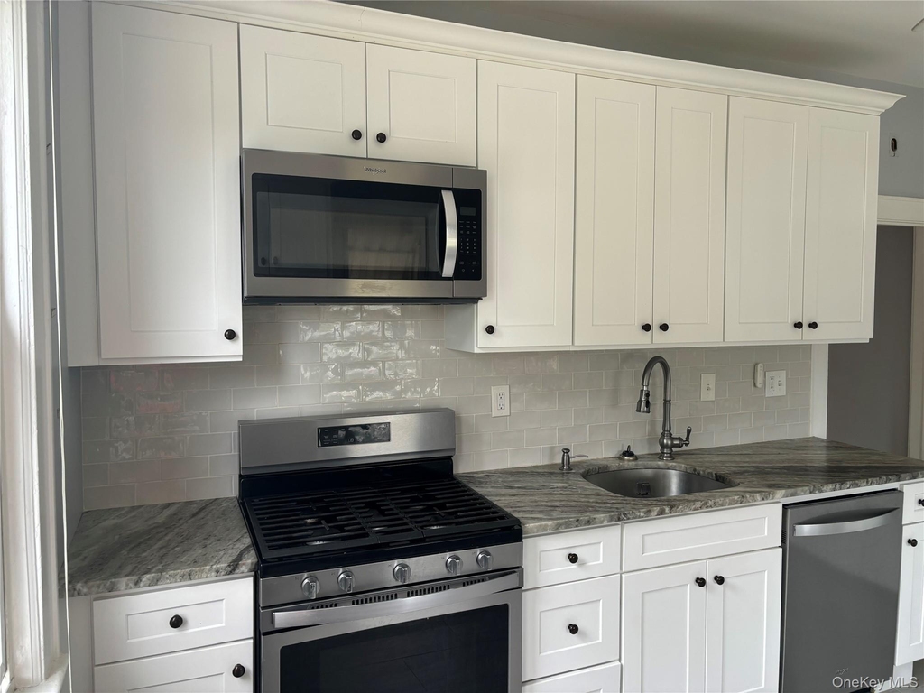 31 Forest Avenue - Photo 4