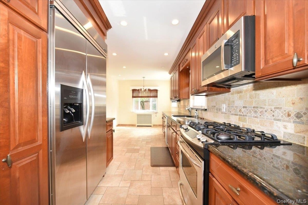 7503 196th Street - Photo 5