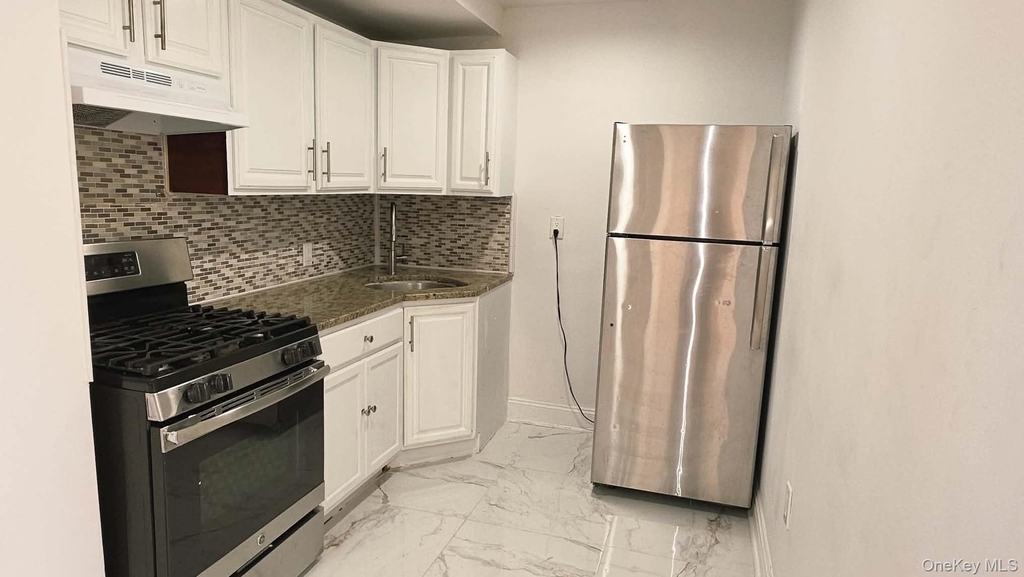 155-41 115th Avenue - Photo 3
