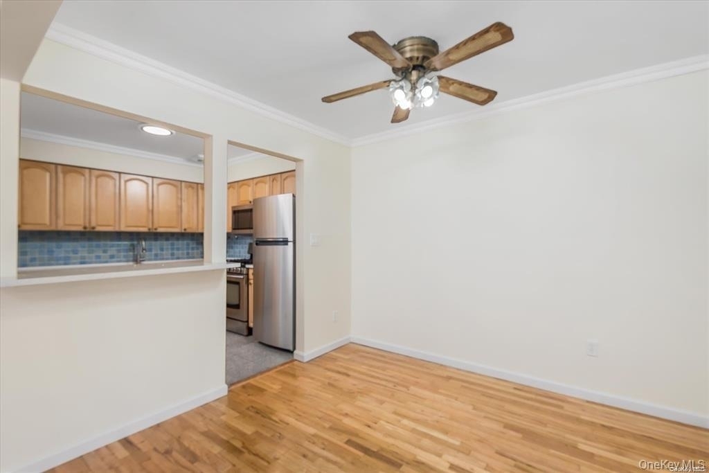 70-12 Caldwell Avenue - Photo 3