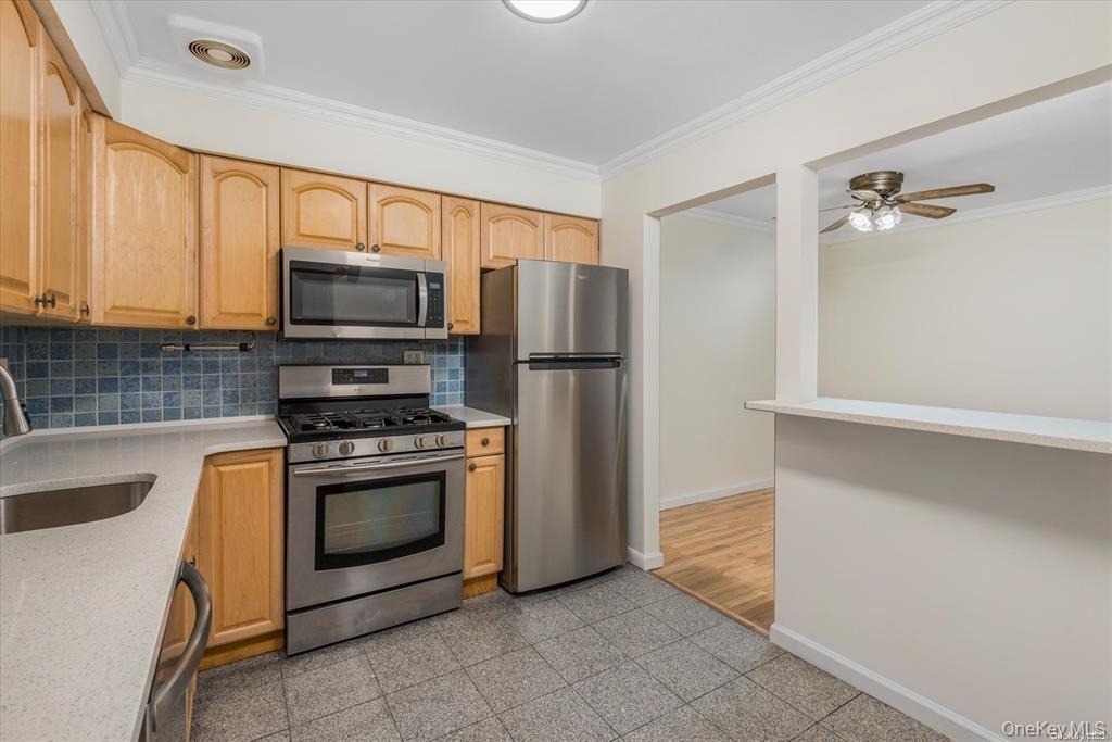 70-12 Caldwell Avenue - Photo 5