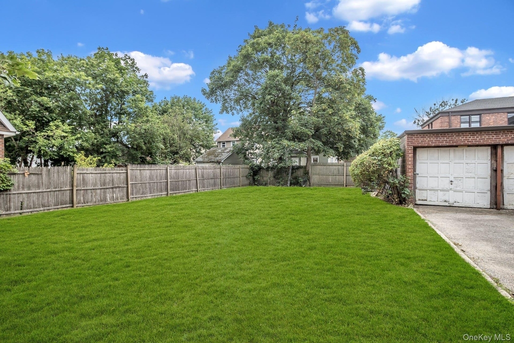 6 Brown Avenue - Photo 16