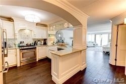 170 W Broadway - Photo 11