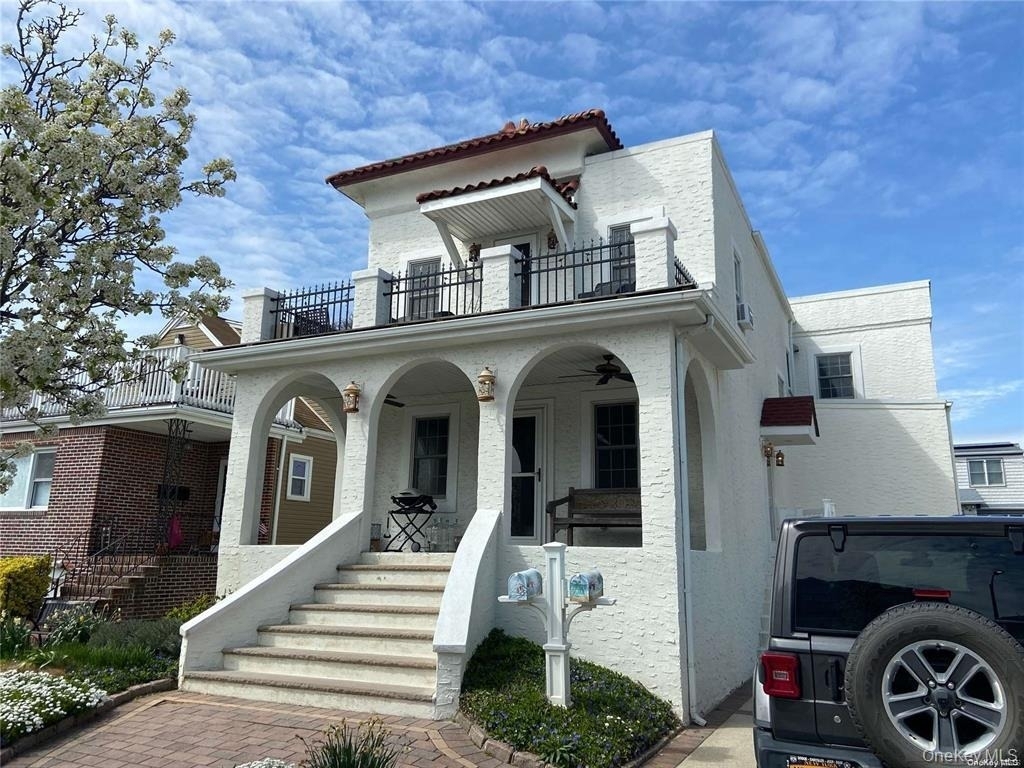 365 W Fulton Street - Photo 0